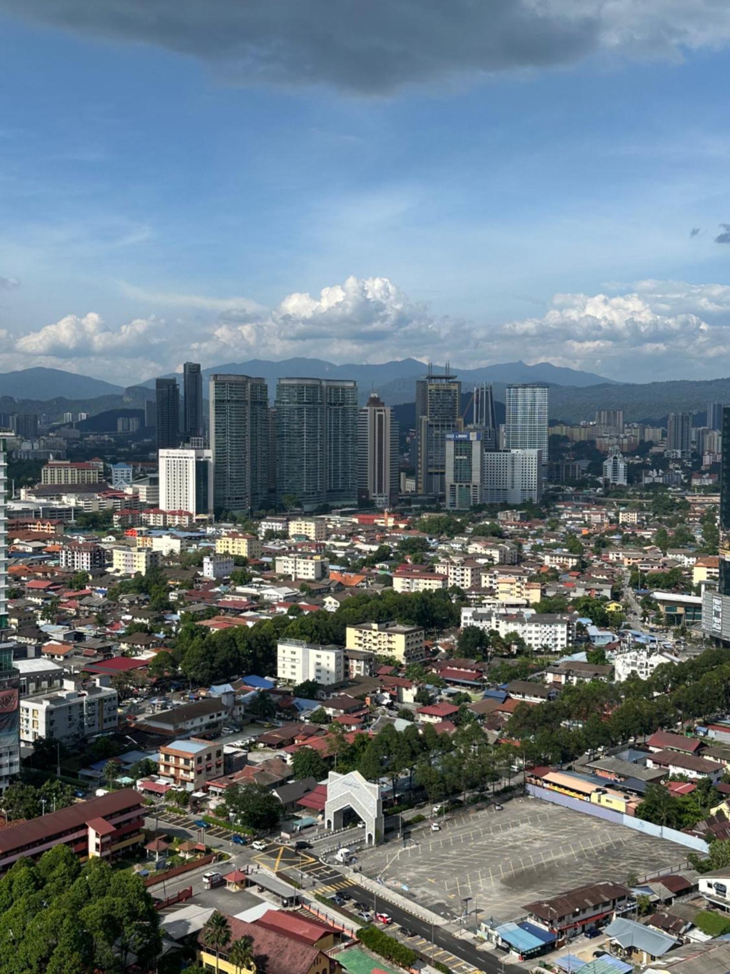 Colony Suites Klcc By Hibernate Куала-Лумпур Екстер'єр фото