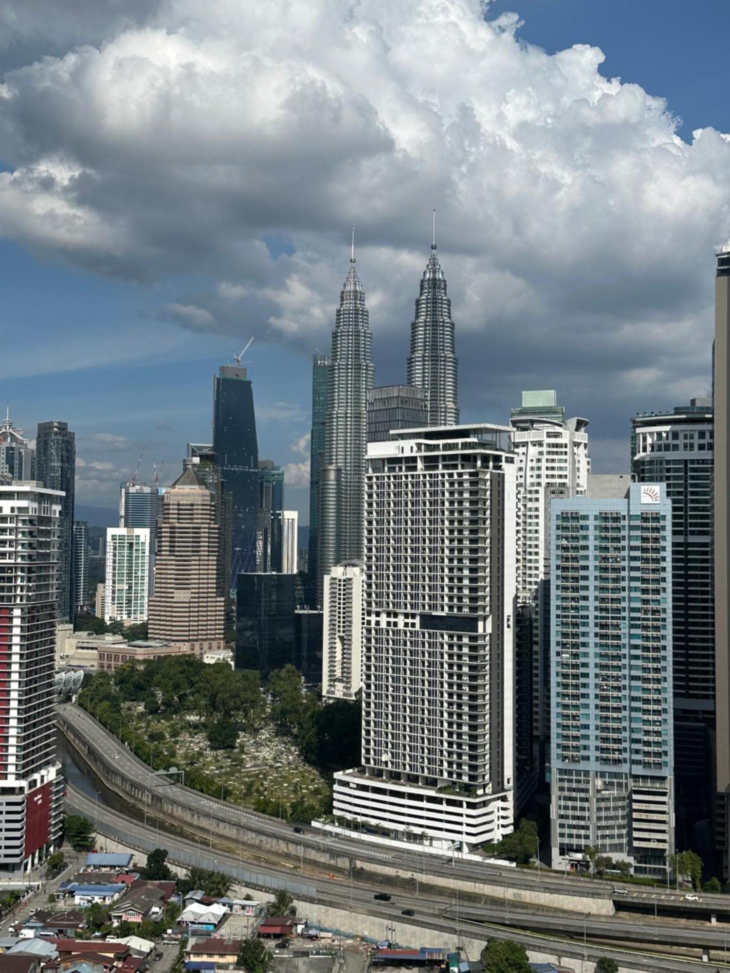 Colony Suites Klcc By Hibernate Куала-Лумпур Екстер'єр фото