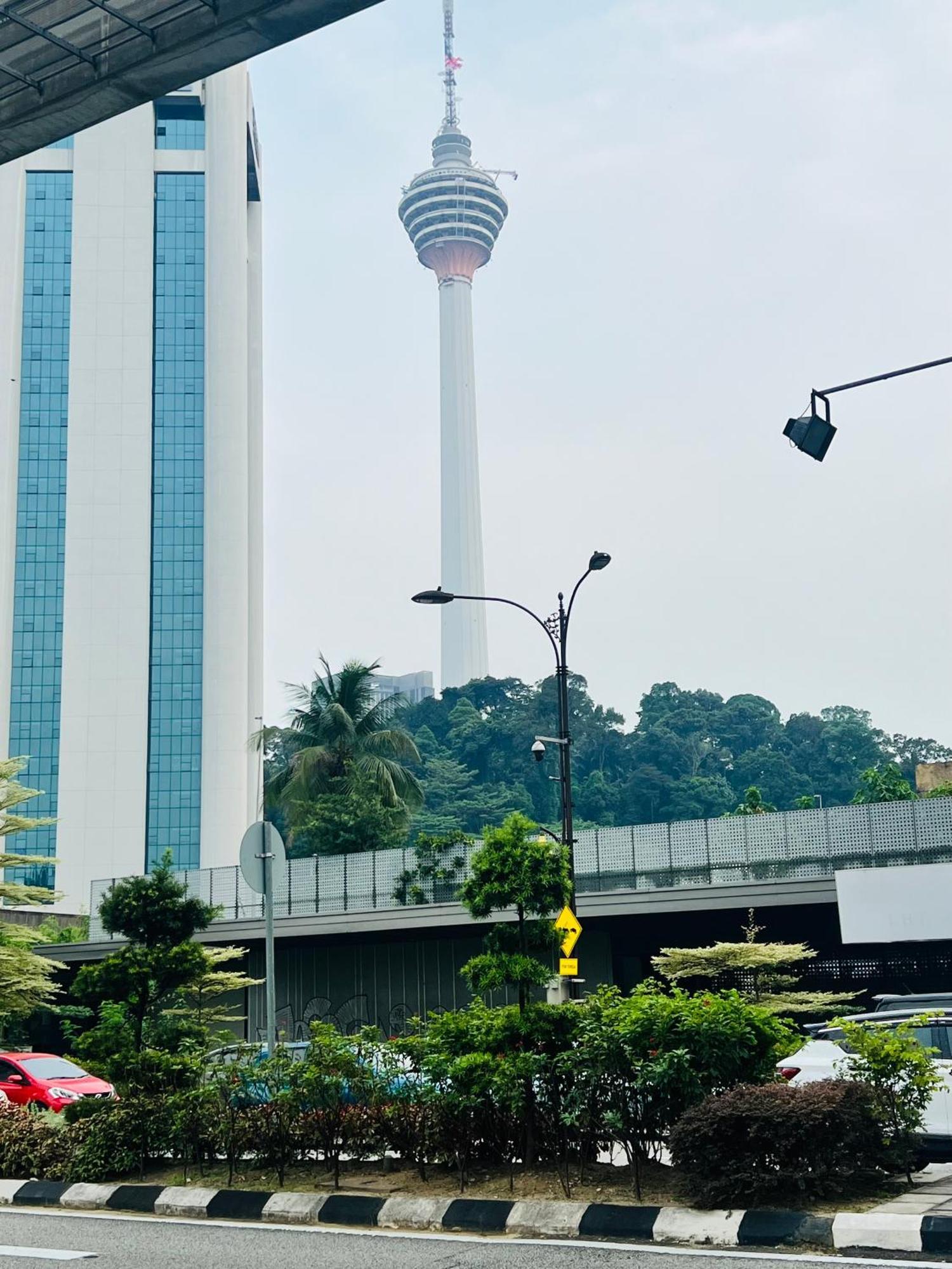 Colony Suites Klcc By Hibernate Куала-Лумпур Екстер'єр фото