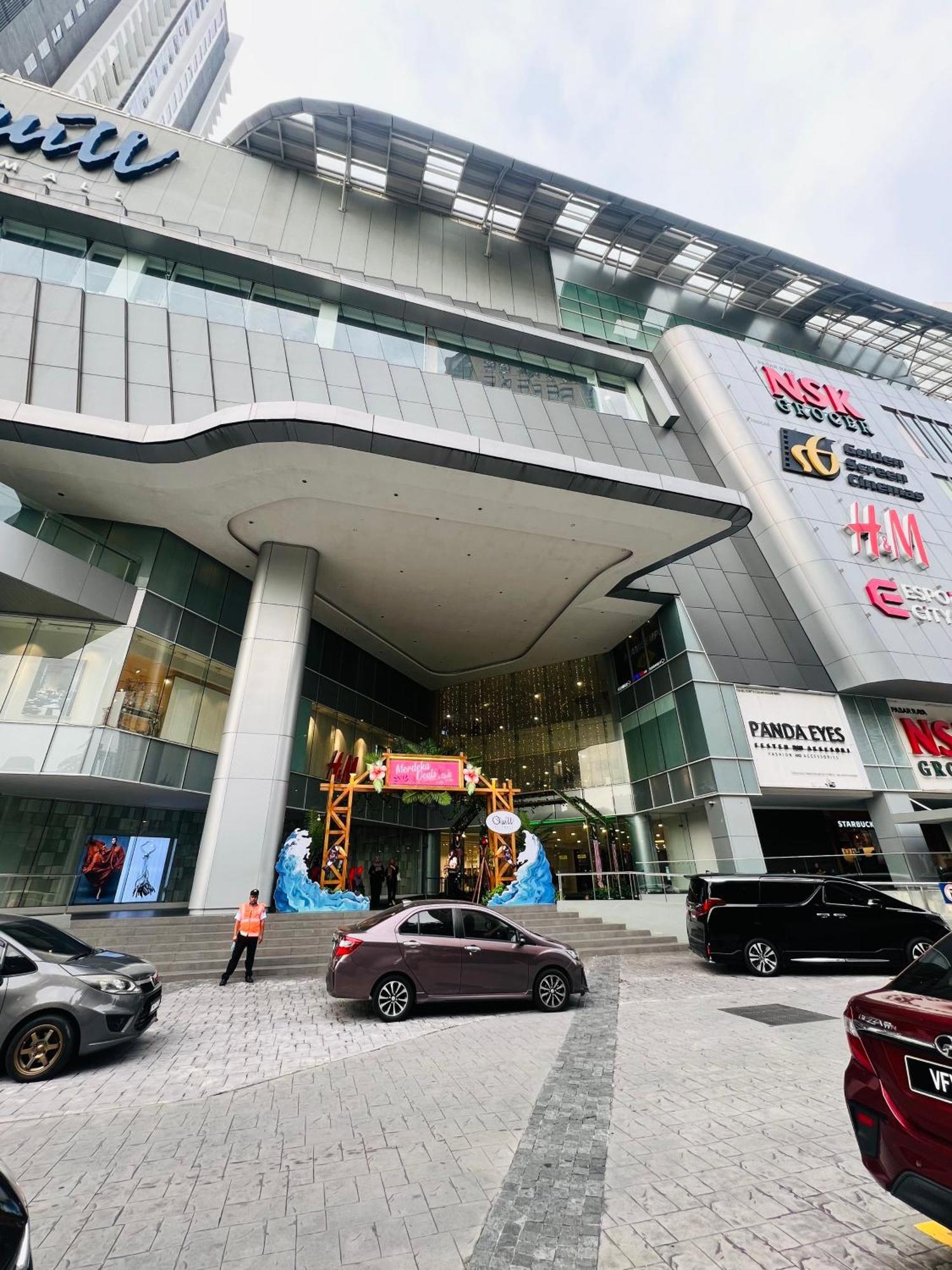 Colony Suites Klcc By Hibernate Куала-Лумпур Екстер'єр фото